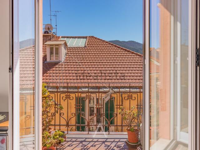 Appartamento in vendita a Vado Ligure, Liguria