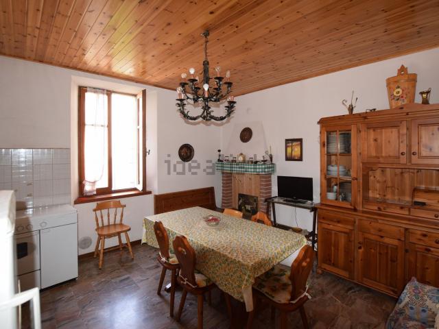 Appartamento in vendita a Comunità Montana della Valle Brembana, Serina