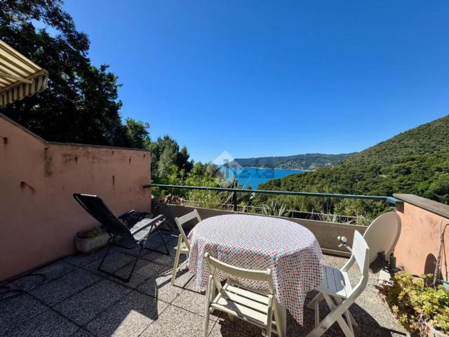 Appartamento in vendita a Costa dei Ginestri, Bergeggi