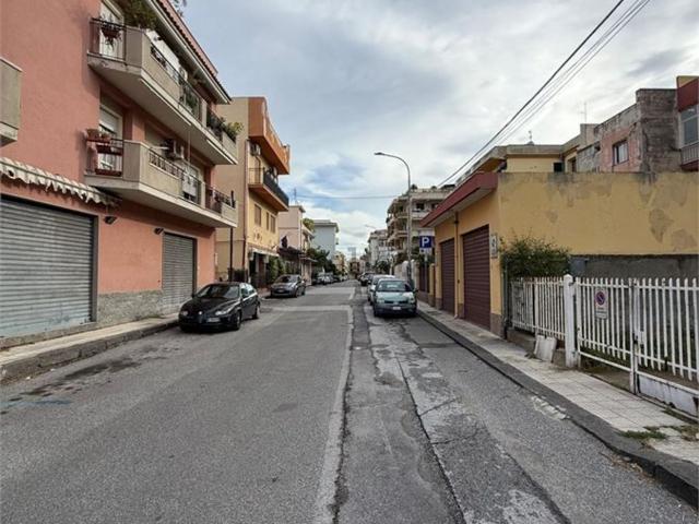 Appartamento in vendita a Rometta Marea, Rometta