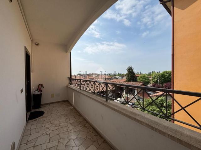 Appartamento in vendita a Lallio, Bergamo