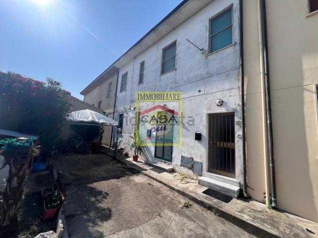 Appartamento in vendita a Cascina, Toscana