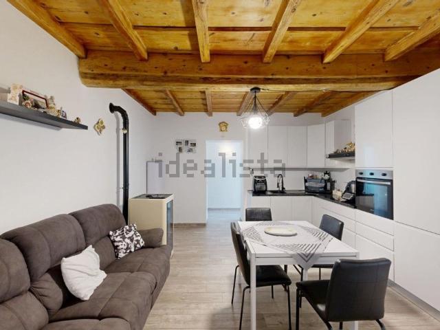 Appartamento in vendita a Comunità Montana Valli del Verbano, Luino