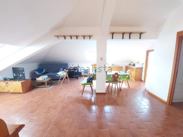 Appartamento in vendita a Casella, Liguria