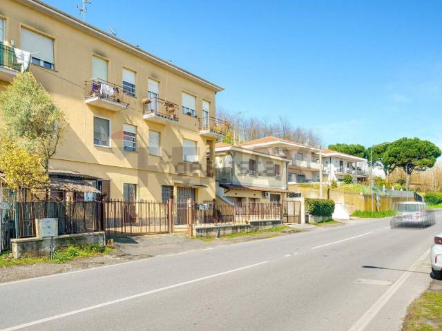 Appartamento in vendita a Jerago Con Orago, Lombardia