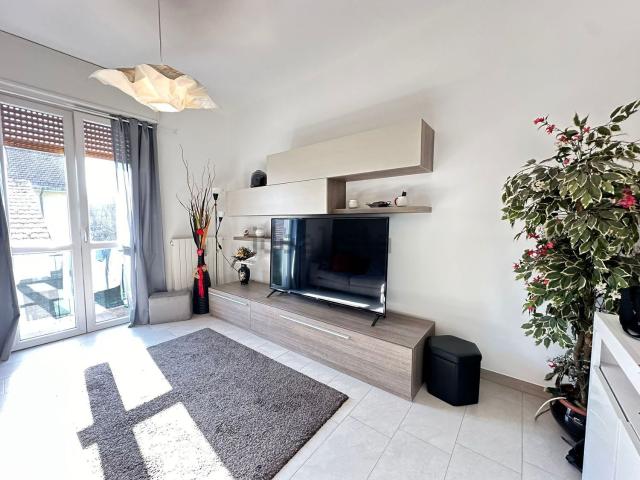 Appartamento in vendita a Pieve Emanuele, Lombardia