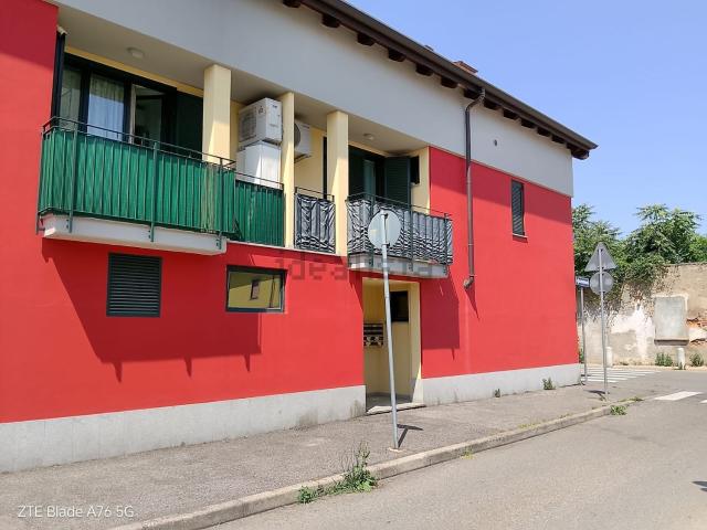 Appartamento in vendita a Lucernate, Rho