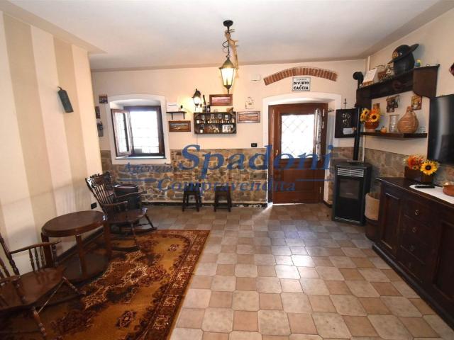 Appartamento in vendita a Montevettolini