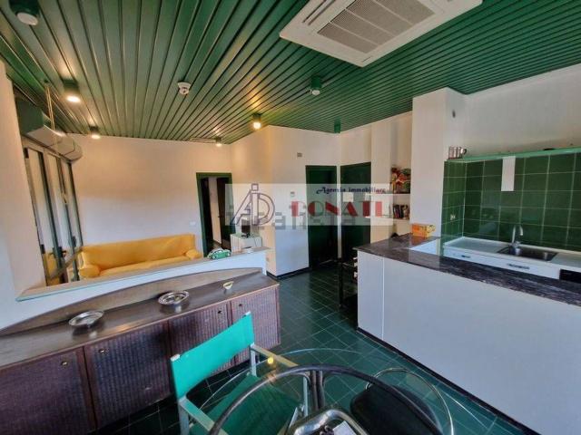 Appartamento in vendita a Montignoso, Toscana