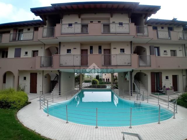 Appartamento in vendita a Desenzano Del Garda, Lombardia