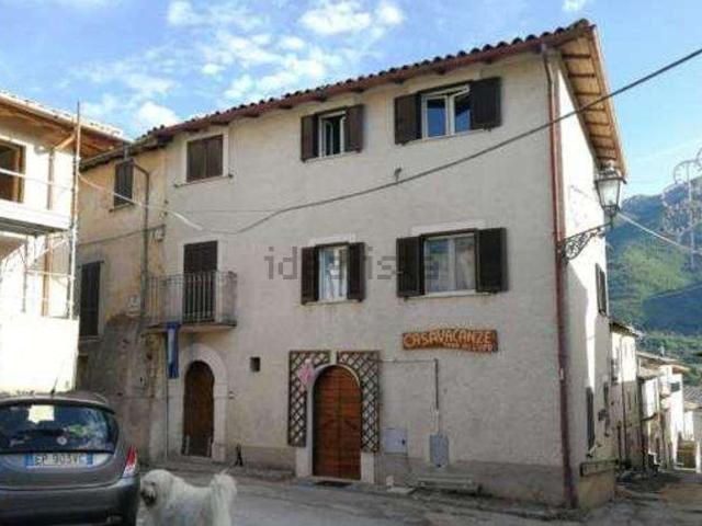 Appartamento in vendita a Leonessa, Lazio
