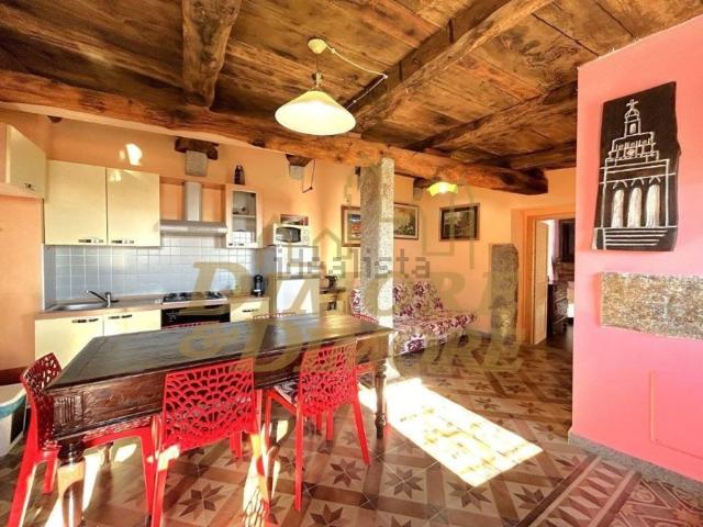 Appartamento in vendita a Colazza, Novara