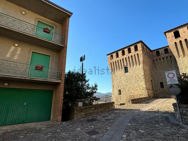 Appartamento in vendita a Varano de' Melegari, Parma
