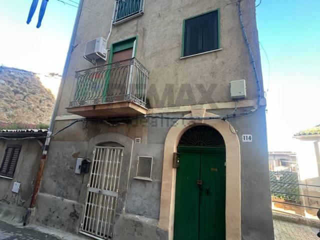 Appartamento in vendita a Quartiere Provvidenza, Caltanissetta