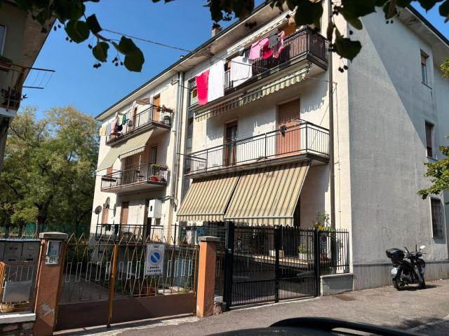 Appartamento in vendita a Palazzina, Brenzone