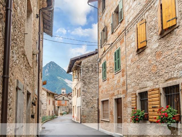 Appartamento in vendita a Erto E Casso, Friuli-Venezia Giulia