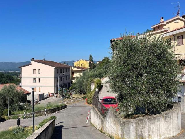 Appartamento in vendita a Unione di Comuni Valdarno e Valdisieve, Reggello