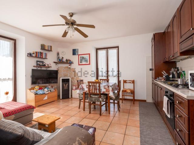 Appartamento in vendita a Sant'omobono Imagna, Lombardia