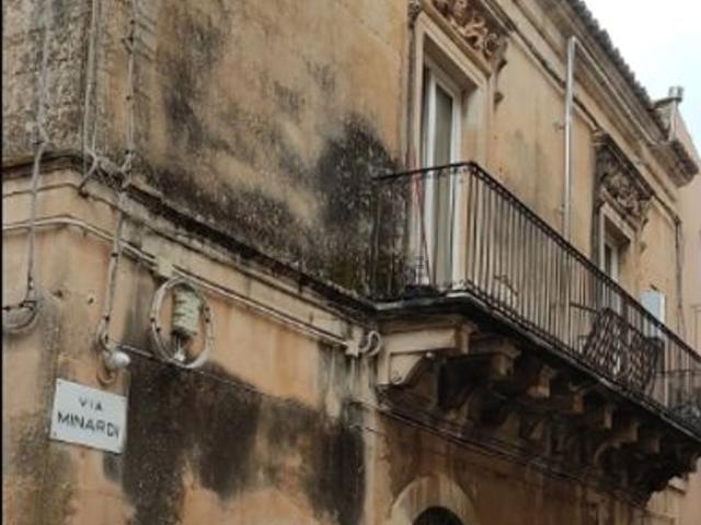 Appartamento in vendita a Ragusa Ibla, Ragusa
