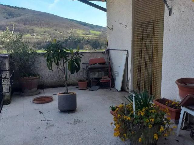 Appartamento in vendita a Castello, Marche