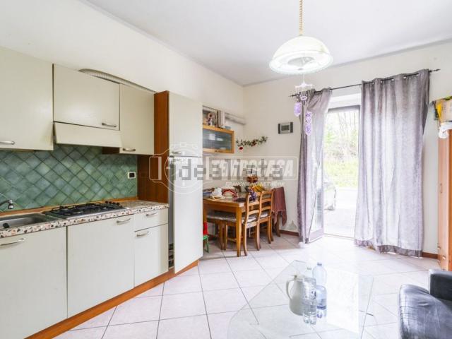 Appartamento in vendita a Montecosaro Scalo, Montecosaro