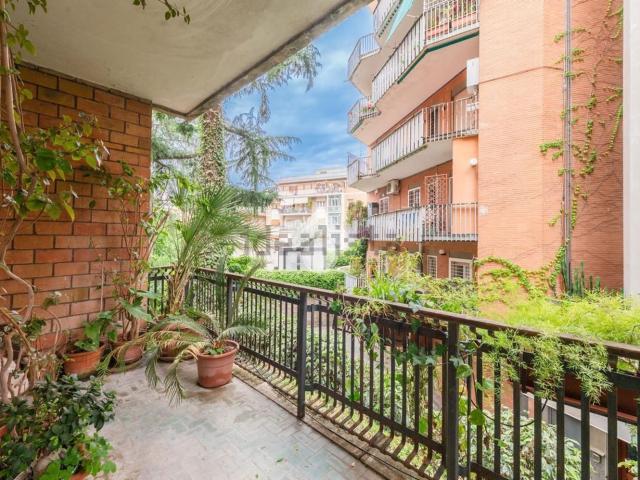 Appartamento in vendita a Balduina, Roma
