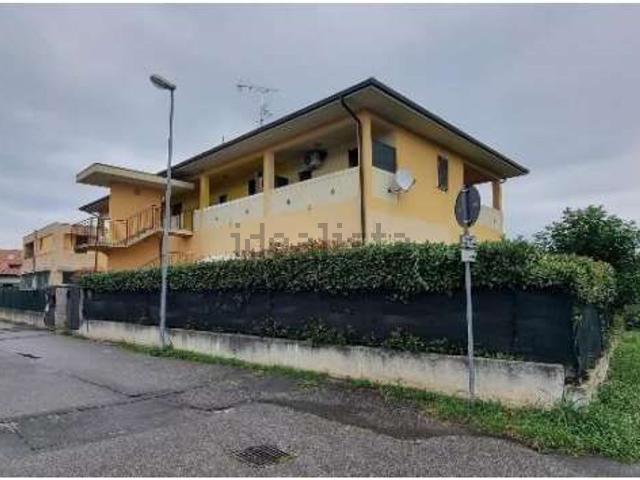 Appartamento in vendita a Borgo Ticino, Novara