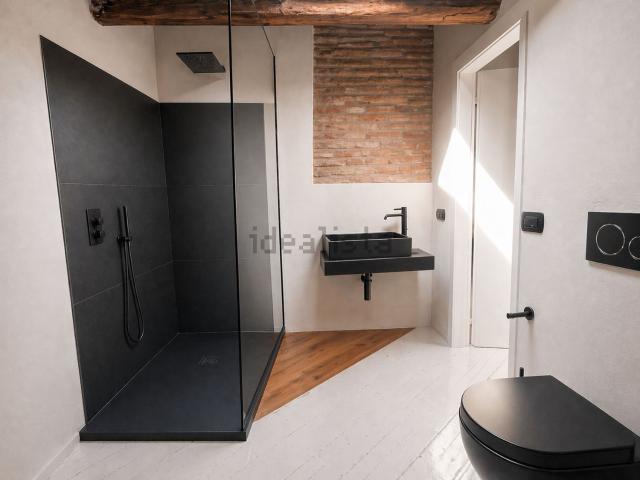 Appartamento in vendita a Centro storico, Brenzone