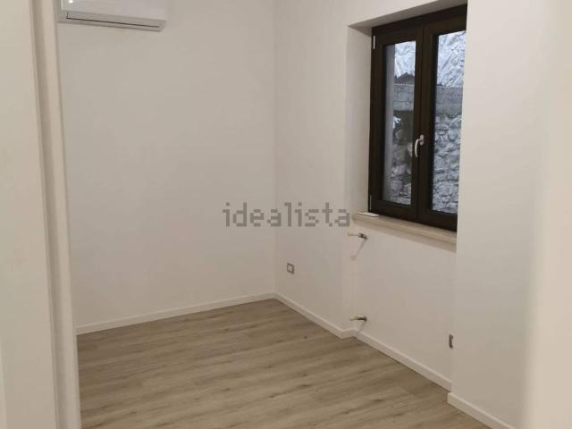 Appartamento in vendita a Lenola, Lazio