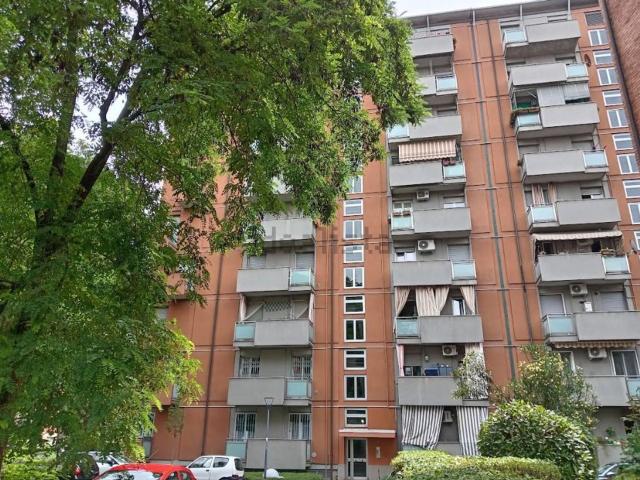 Appartamento in vendita a Municipio 9, Milano