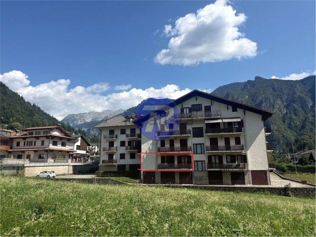 Appartamento in vendita a Castello, Piazza Brembana