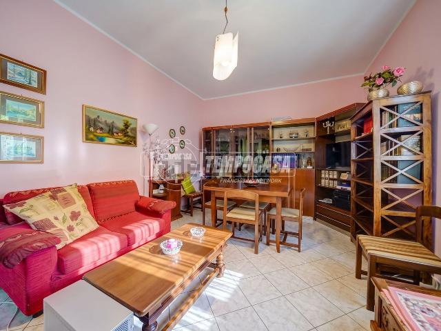 Appartamento in vendita a Dormelletto, Novara