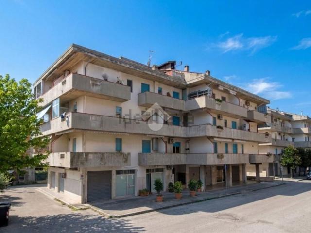 Appartamento in vendita a Martinsicuro, Teramo