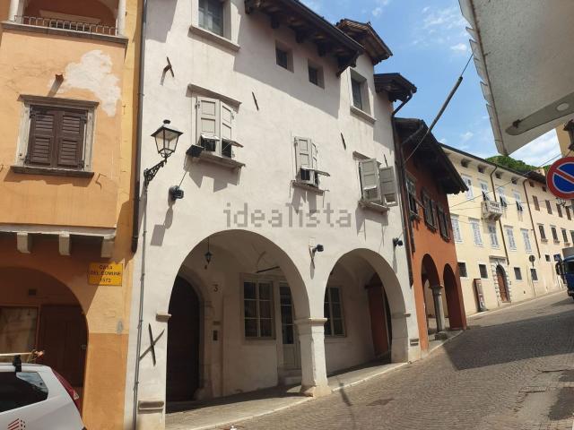 Appartamento in vendita a Borgo Castello, Gorizia