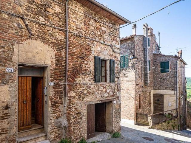 Appartamento in vendita a Monticiano, Toscana