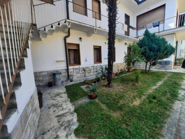Appartamento in vendita a Magnago, Lombardia