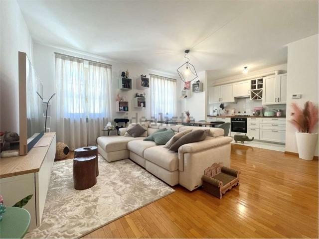 Appartamento in vendita a Tresinaro - Secchia, Re
