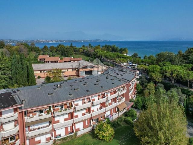 Appartamento in vendita a Desenzano Del Garda, Lombardia