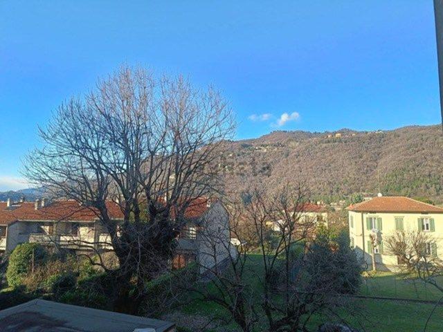 Appartamento in vendita a Como, Lombardia