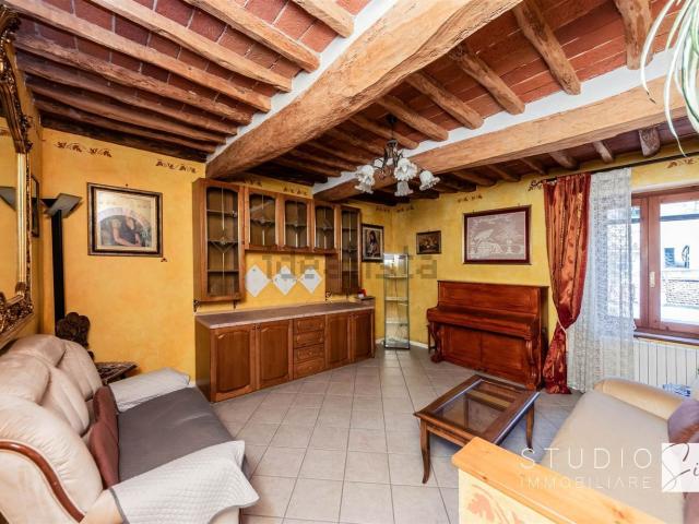 Appartamento in vendita a Pistoia, Toscana