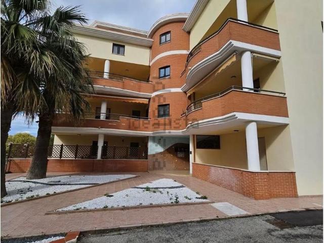 Appartamento in vendita a Ortona, Abruzzo