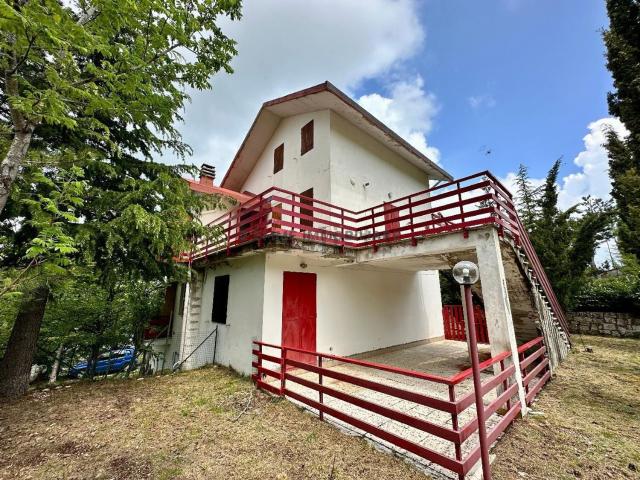 Appartamento in vendita a Valle Castellana, Abruzzo