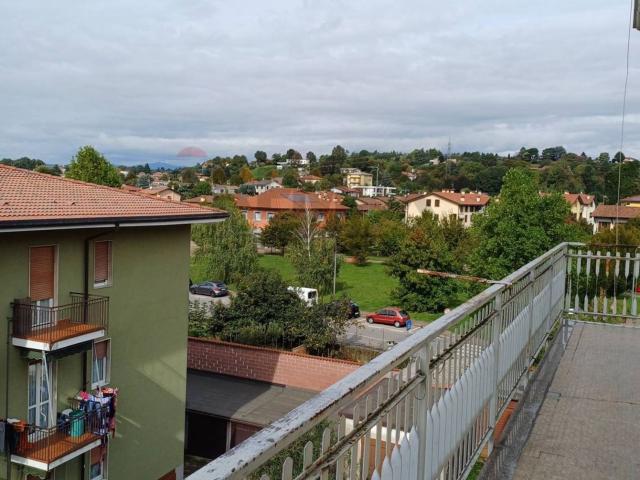 Appartamento in vendita a Robbiate, Lombardia