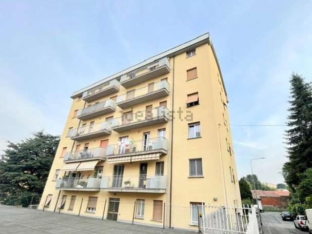 Appartamento in vendita a Meda, Monza e della Brianza