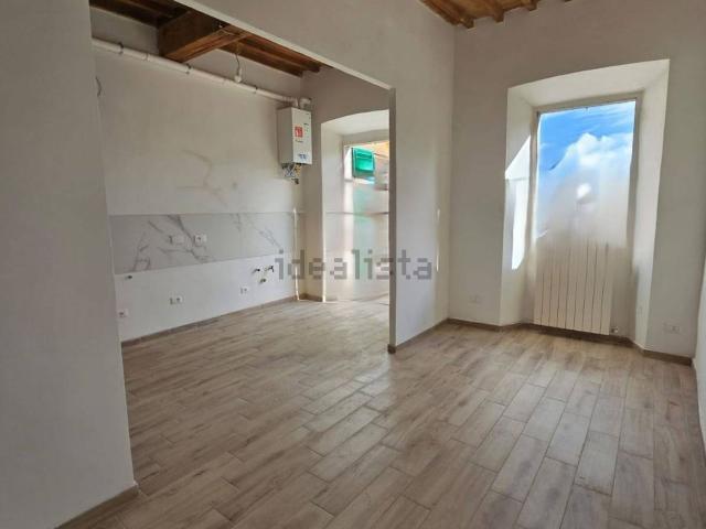 Appartamento in vendita a Montevarchi, Toscana