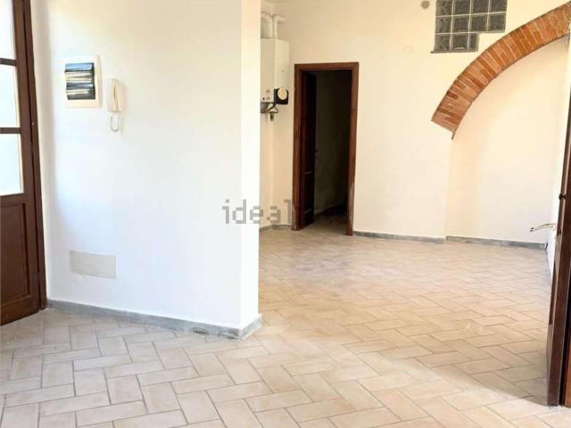Appartamento in vendita a Collesalvetti, Toscana