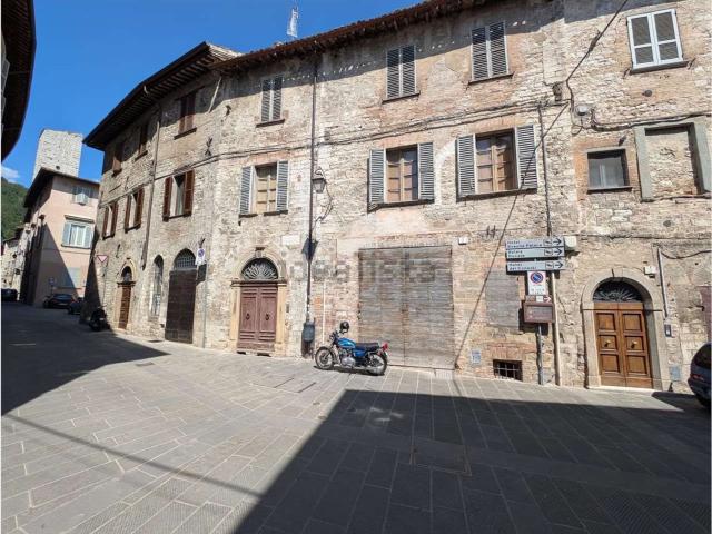 Appartamento in vendita a Gubbio, Umbria