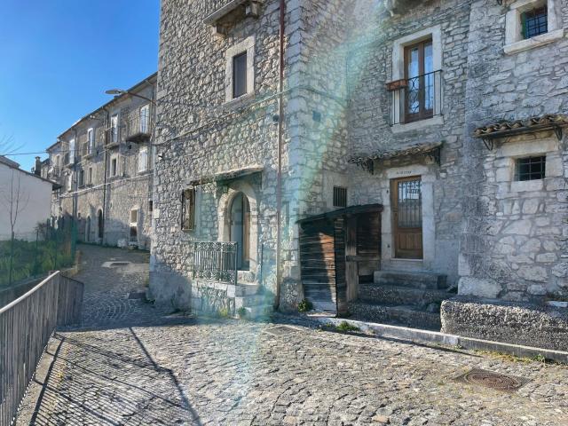 Appartamento in vendita a Montenero Val Cocchiara, Molise