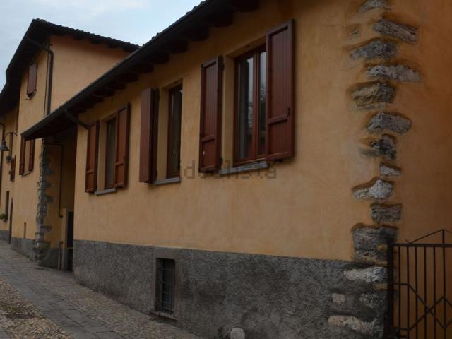 Appartamento in vendita a Berzo San Fermo, Lombardia