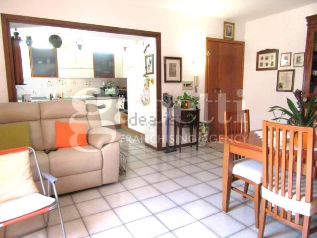 Appartamento in vendita a Bivio Di Ravi, Toscana